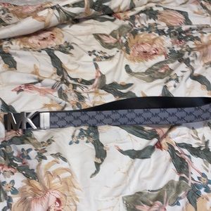 Michael Kors light and dark grey leather belt